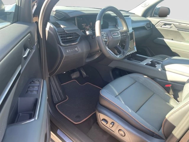 2027 GMC Acadia AT4 AWD, schwarz, 6 km, Import Kanada — Foto 13 z 20