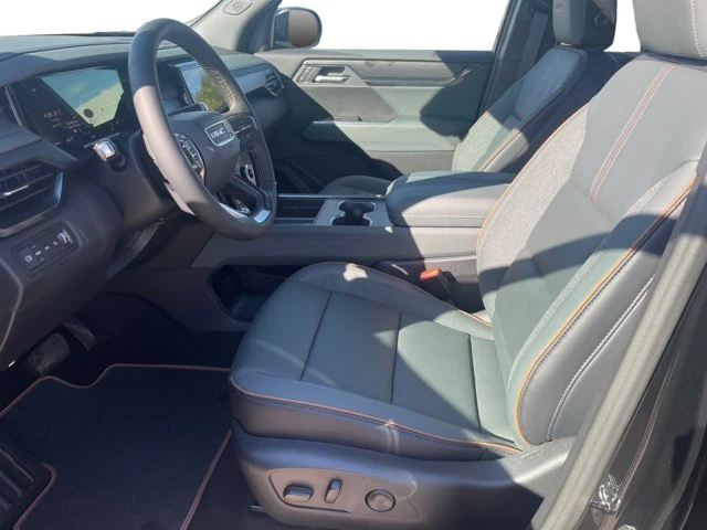2027 GMC Acadia AT4 AWD, schwarz, 6 km, Import Kanada — Foto 14 z 20