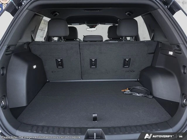 2027 GMC Terrain AWD Elevation, weiß, 5 km, Import Kanada — Foto 8 z 20