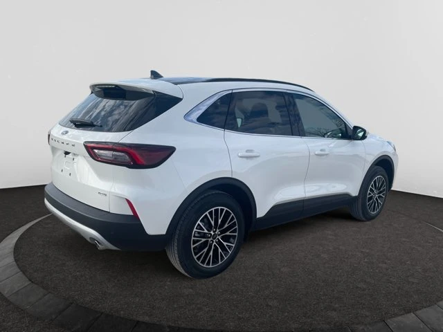 2025 Ford Escape PHEV, weiß, 10 km, Import Kanada — Foto 5 z 20