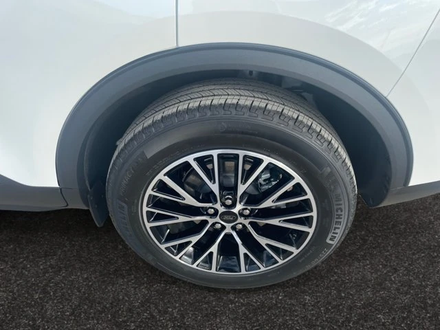 2025 Ford Escape PHEV, weiß, 10 km, Import Kanada — Foto 9 z 20