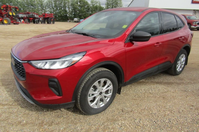 2025 Ford Escape Active, 2.697 km, Import Kanada — Foto 1 z 5 2025 Ford Escape Active, 2.697 km, Import Kanada — Foto 1 z 5
