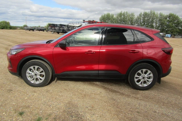 2025 Ford Escape Active, 2.697 km, Import Kanada — Foto 3 z 5