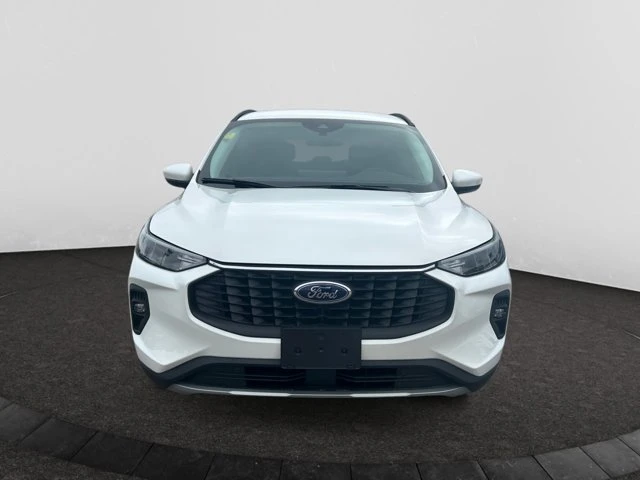 2026 Ford Escape PHEV, weiß, 3 km, Import Kanada — Foto 8 z 20