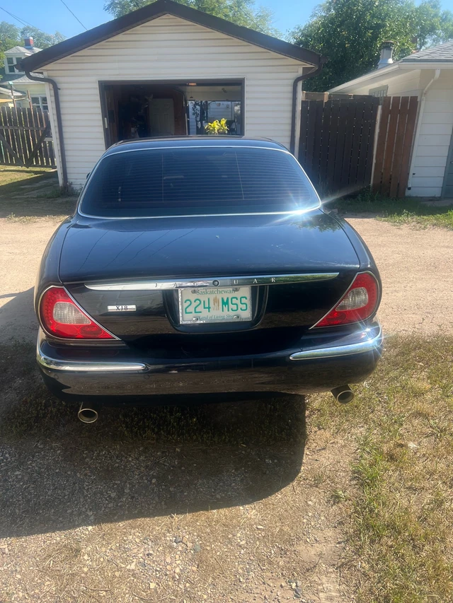 2004 Jaguar Xj, 140 km, Import Kanada — Foto 4 z 4