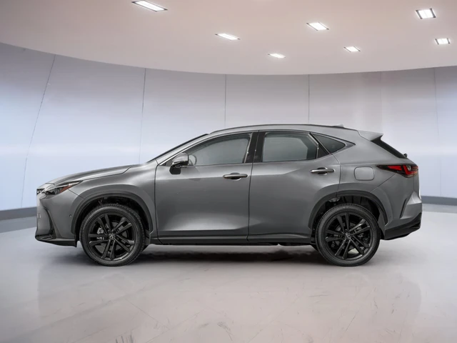 2026 Lexus NX 450h, silber, 1 km, Import Kanada — Foto 1