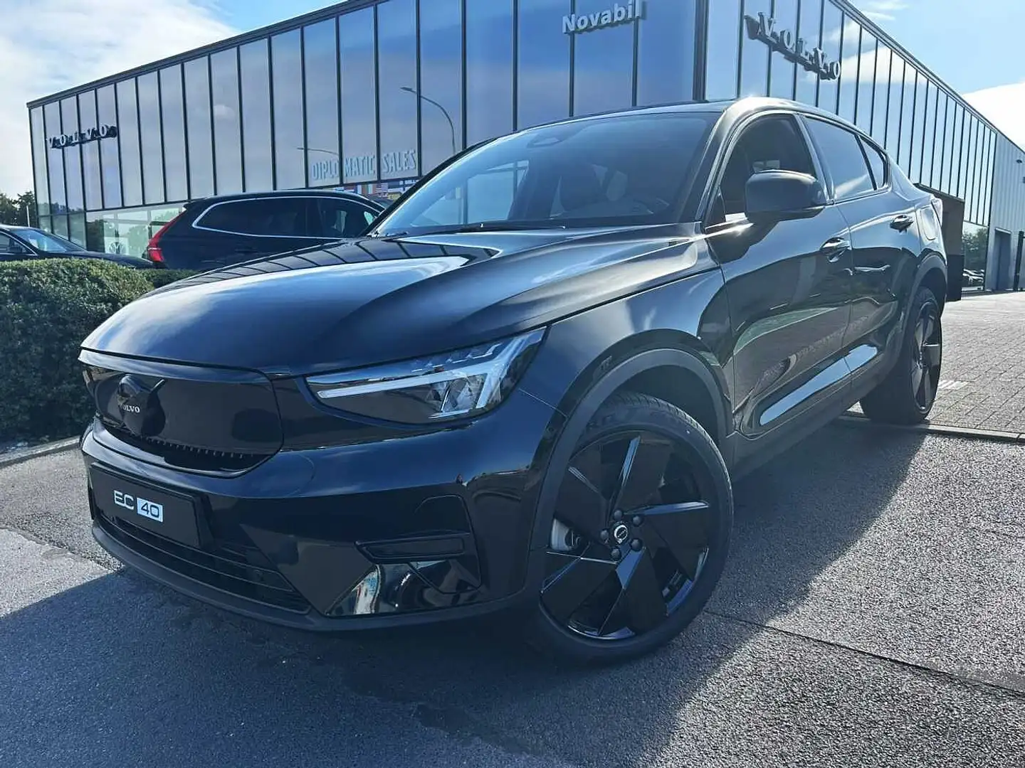 2026 Volvo EC40, schwarz, 950 km, Belgien — Foto 1