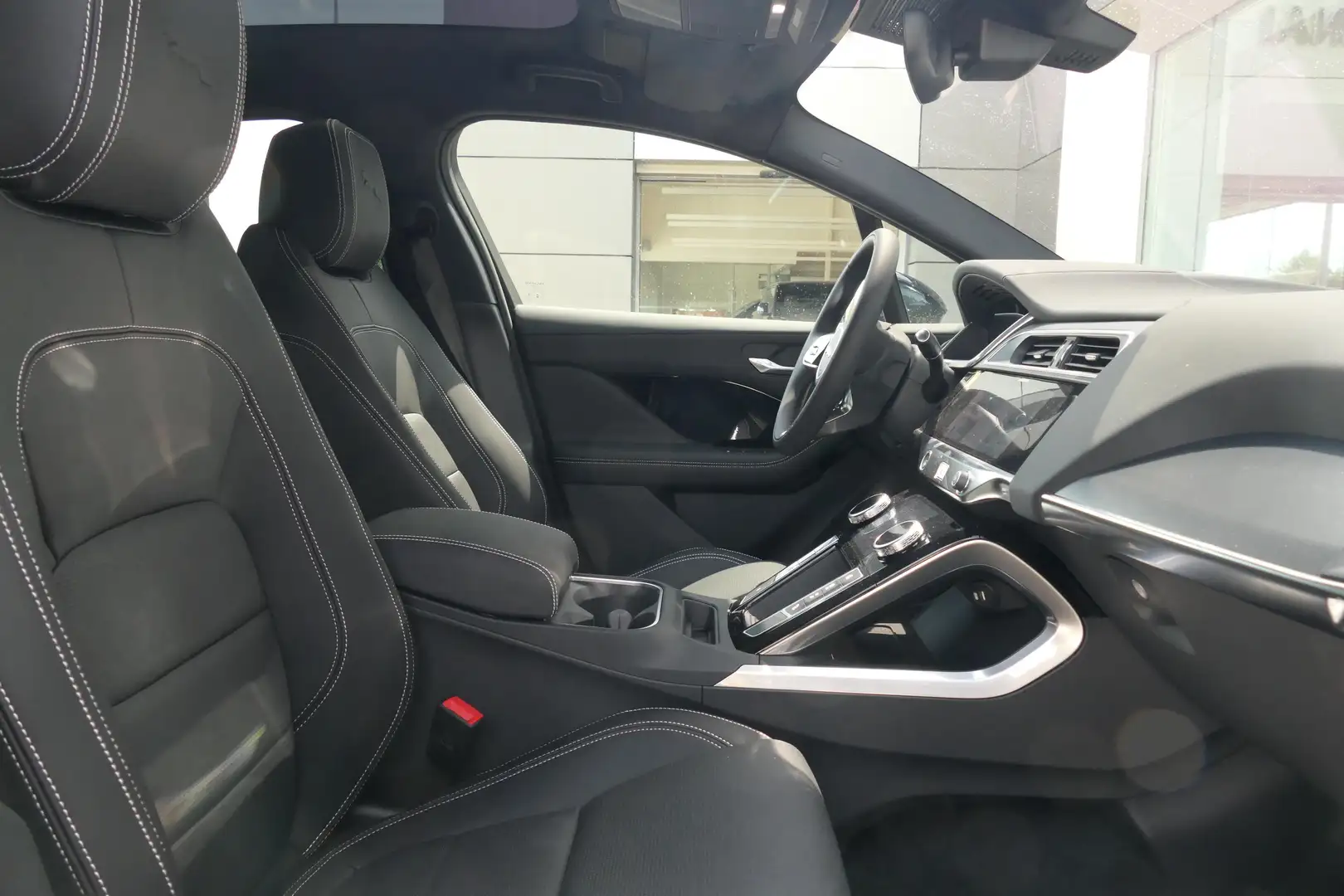 2024 Jaguar I-Pace, 29.012 km, Belgien — Foto 3 z 12