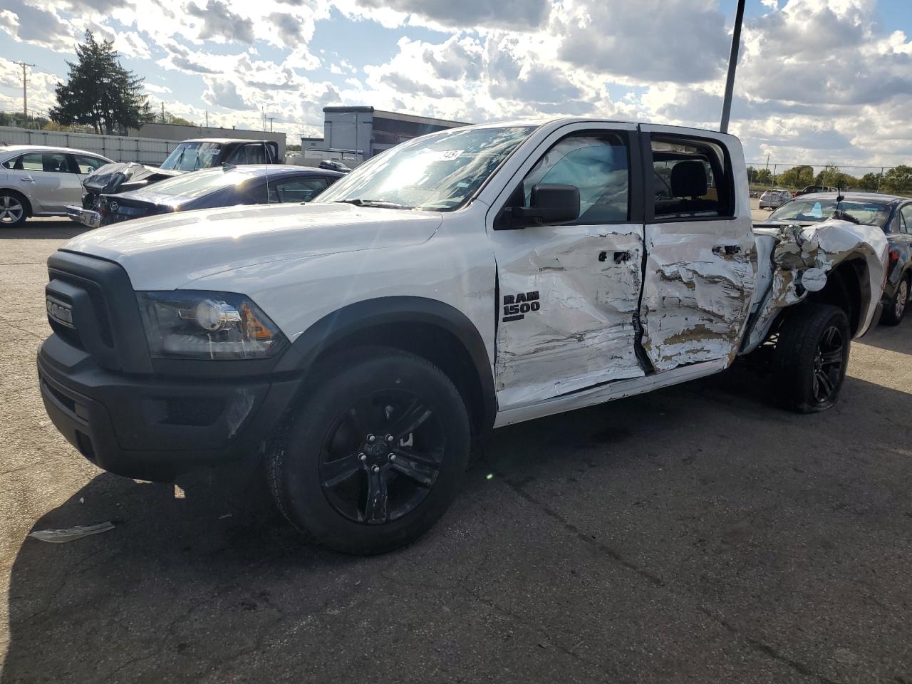 2024 RAM 1500 CLASSIC SLT, weiß, Import USA — Foto 1