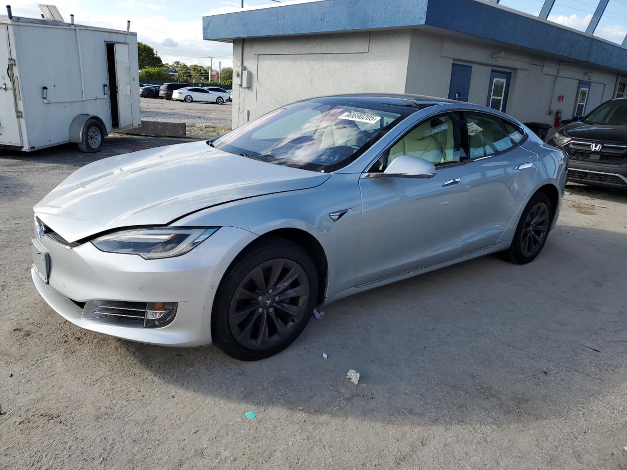2017 Tesla MODEL S 75D, silber, Import USA — Foto 1