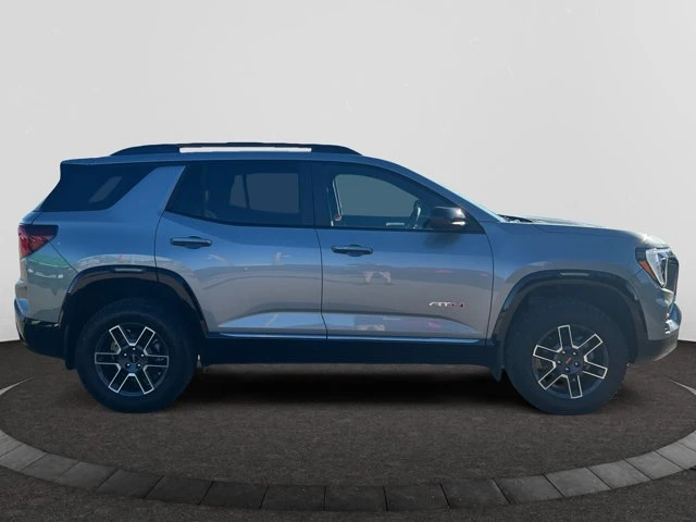 2027 GMC Terrain AWD AT4, grau, 5 km, Import Kanada — Foto 6 z 20