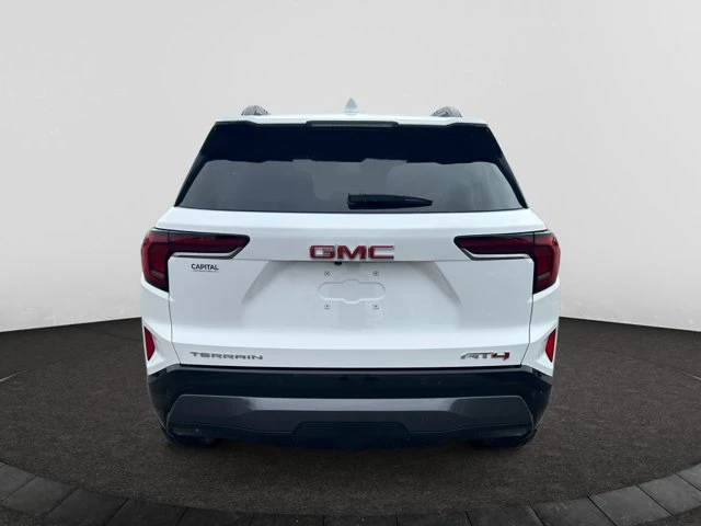 2027 GMC Terrain AWD AT4, weiß, 6 km, Import Kanada — Foto 4 z 20