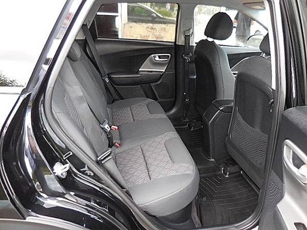 2022 Kia, Import USA — Foto 11 z 12