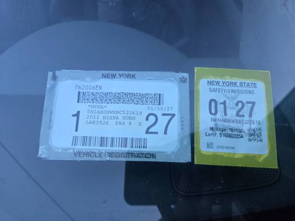 2011 Nissan, Import USA — Foto 5 z 12