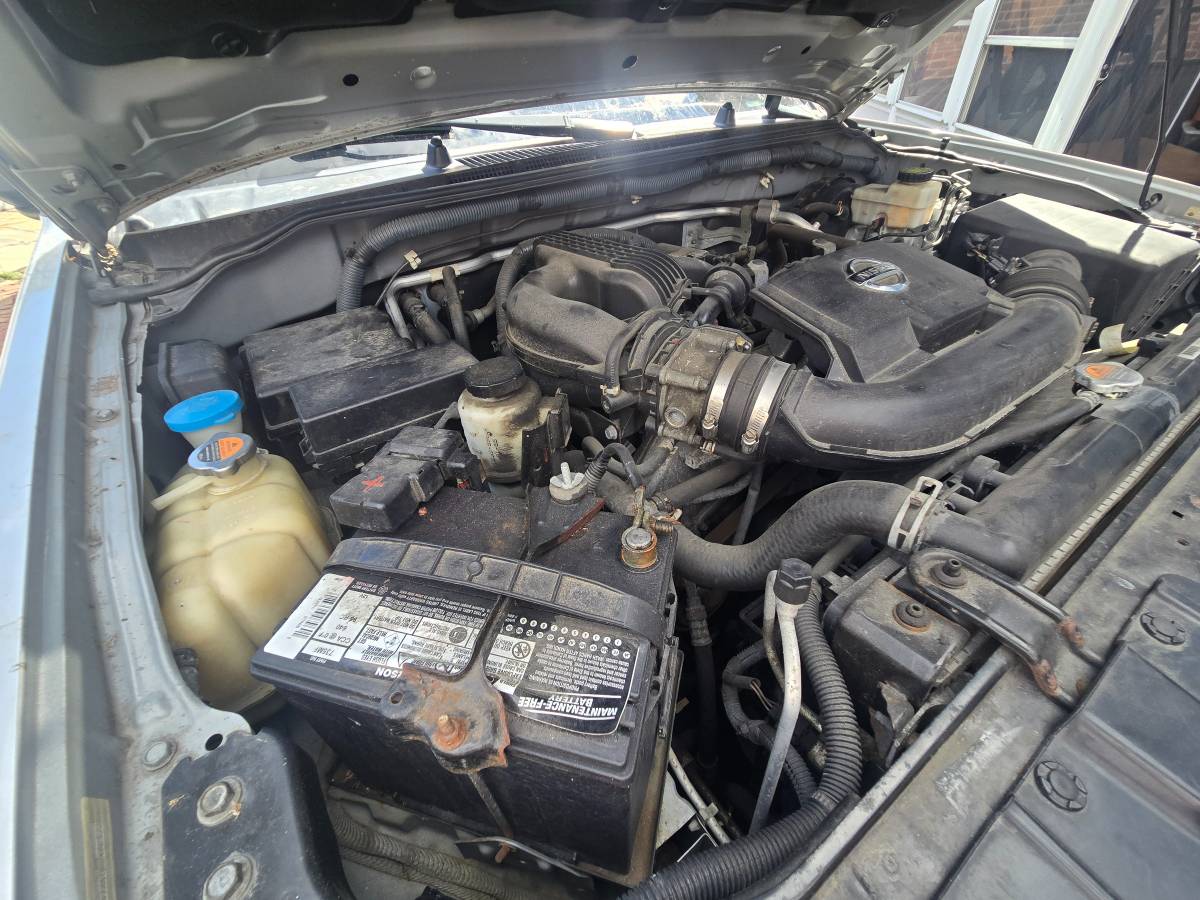 2011 Nissan, Import USA — Foto 7 z 12