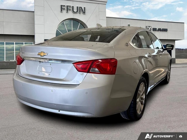 2017 Chevrolet Impala LT, 230.505 km, Import Kanada — Foto 5 z 20