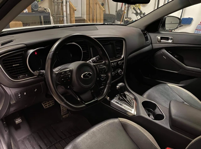 2015 Kia Optima, 175.000 km, Import Kanada — Foto 5 z 5