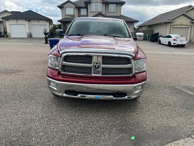 2012 Dodge Ram1500, 256.000 km, Import Kanada — Foto 1