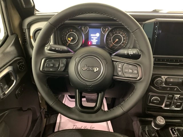 2026 Jeep Gladiator Sport S, 241 km, Import Kanada — Foto 13 z 20