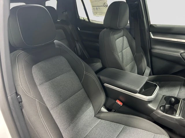 2027 GMC Terrain AWD Elevation, weiß, 7 km, Import Kanada — Foto 11 z 20