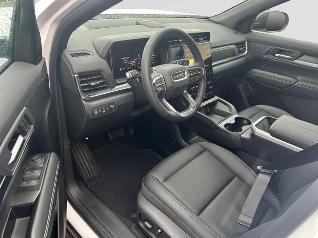 2027 GMC Terrain AWD Elevation, weiß, 7 km, Import Kanada — Foto 13 z 20
