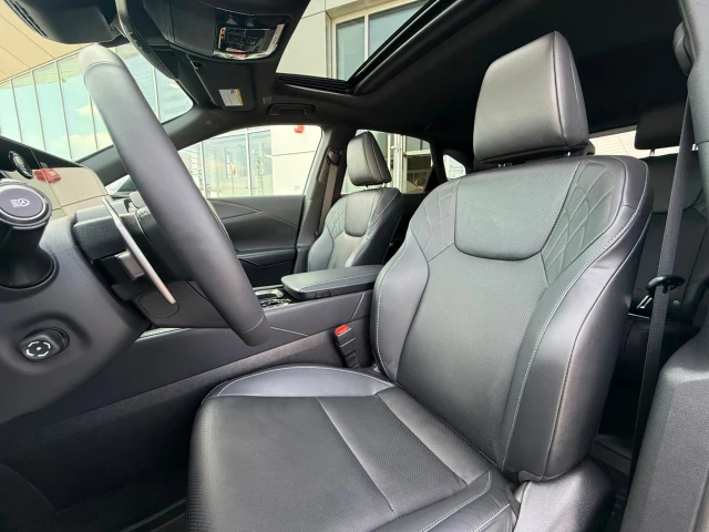 2026 Lexus Rx, weiß, 1 km, Import Kanada — Foto 7 z 20