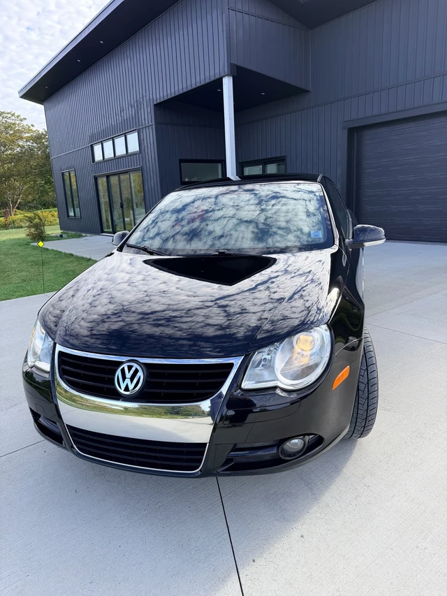 2008 Volkswagen Eos, 135.555 km, Import Kanada — Foto 1