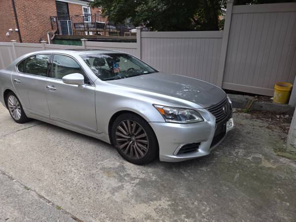 2014 Lexus, Import USA — Foto 1 z 5 2014 Lexus, Import USA — Foto 1 z 5