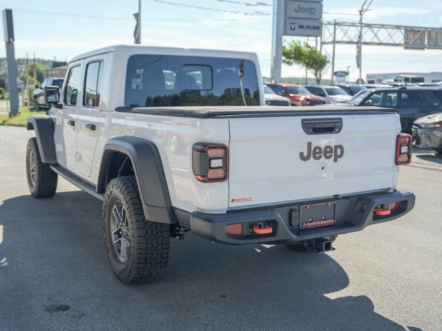 2026 Jeep Gladiator Mojave, weiß, 20 km, Import Kanada — Foto 4 z 16