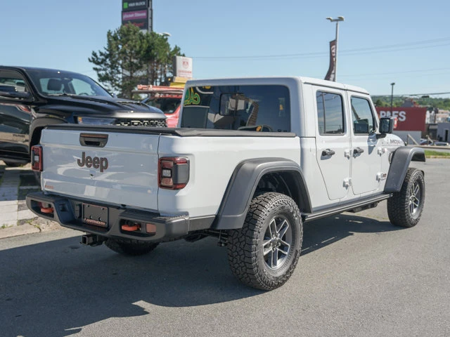 2026 Jeep Gladiator Mojave, weiß, 20 km, Import Kanada — Foto 6 z 16