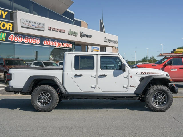 2026 Jeep Gladiator Mojave, weiß, 20 km, Import Kanada — Foto 7 z 16