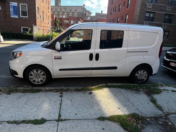 2021 Dodge, Import USA — Foto 2 z 12
