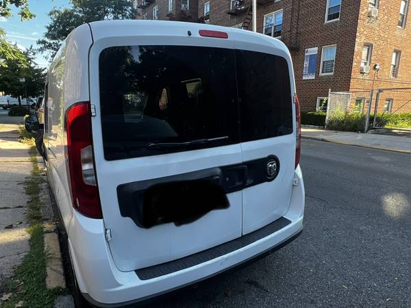 2021 Dodge, Import USA — Foto 8 z 12
