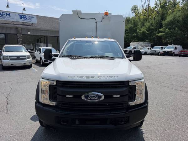 2017 Ford, Import USA — Foto 2 z 12