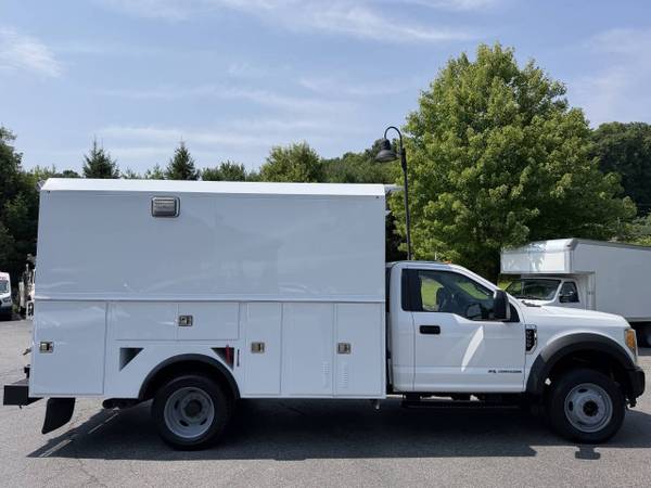 2017 Ford, Import USA — Foto 4 z 12