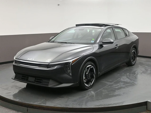 2026 Kia K4 EX, grau, 13.288 km, Import Kanada — Foto 3 z 20