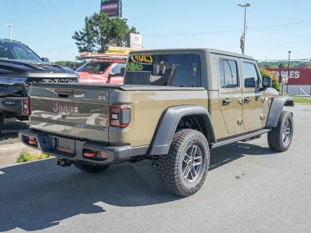 2026 Jeep Gladiator Mojave, grün, 23 km, Import Kanada — Foto 6 z 17