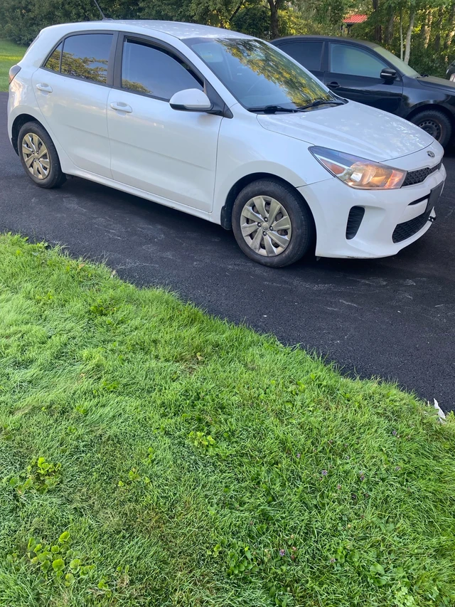 2018 Kia Rio, 88.000 km, Import Kanada — Foto 1 z 5 2018 Kia Rio, 88.000 km, Import Kanada — Foto 1 z 5