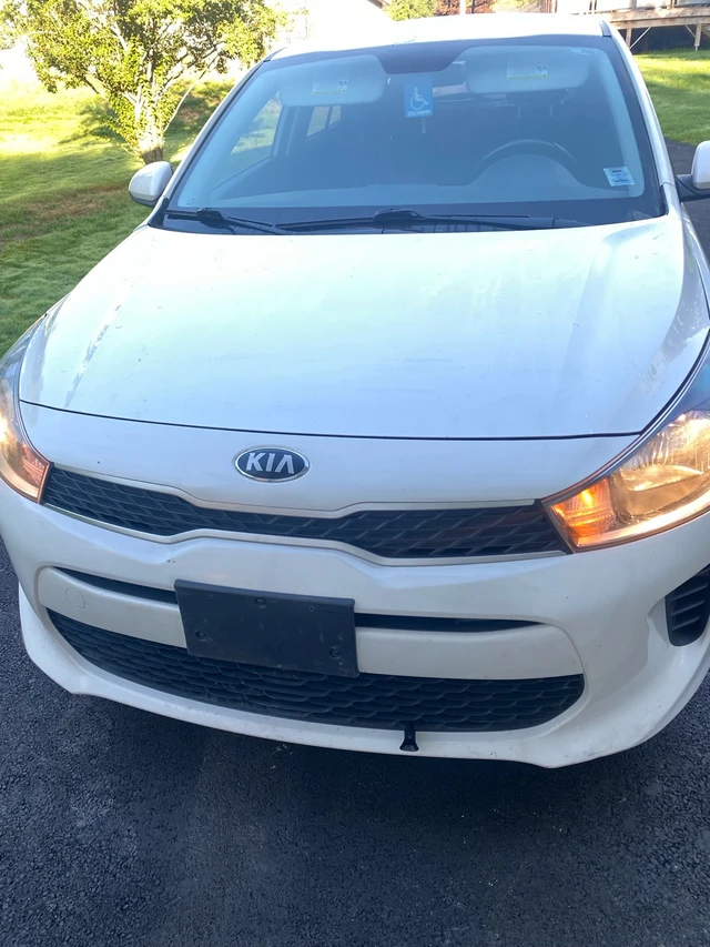2018 Kia Rio, 88.000 km, Import Kanada — Foto 4 z 5