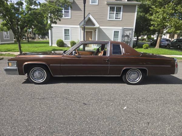 Cadillac, Import USA — Foto 2 z 12