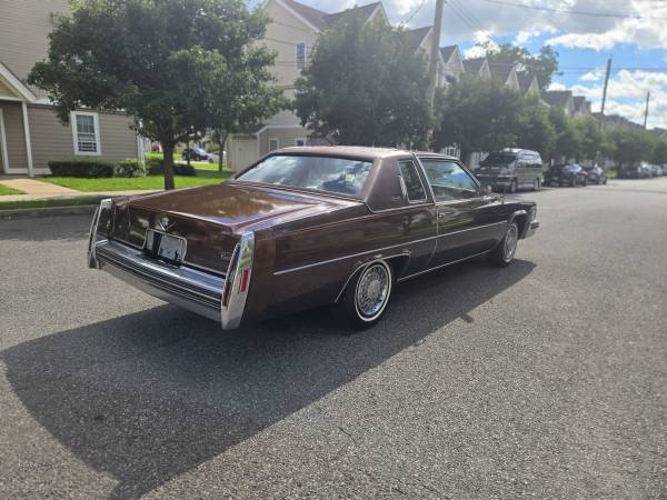 Cadillac, Import USA — Foto 5 z 12