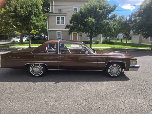 Cadillac, Import USA — Foto 6 z 12