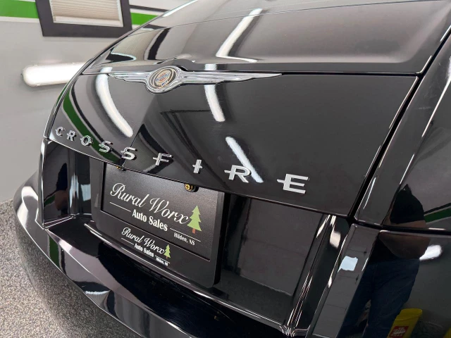 2004 Chrysler Crossfire 2dr Cpe, schwarz, 75.000 km, Import Kanada — Foto 14 z 15