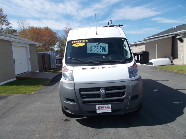 2018 RAM Promaster 2500, 134.899 km, Import Kanada — Foto 3 z 18