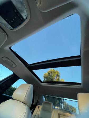 2015 Chrysler, Import USA — Foto 10 z 12