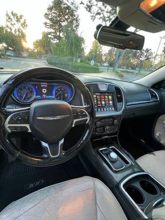 2015 Chrysler, Import USA — Foto 11 z 12