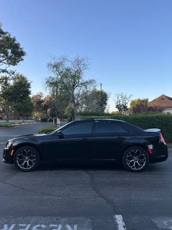 2015 Chrysler, Import USA — Foto 3 z 12