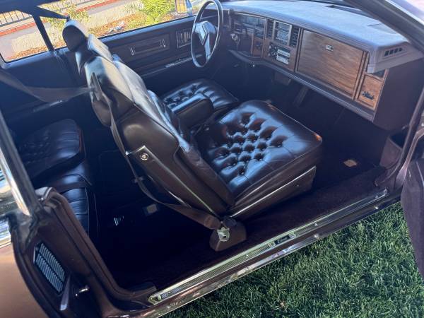 1984 Cadillac, Import USA — Foto 6 z 9