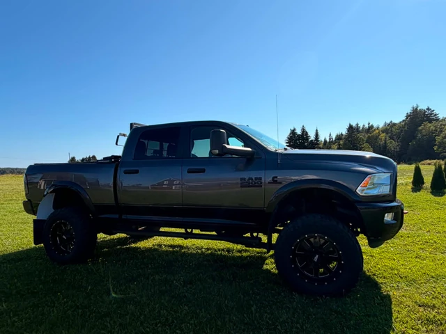 2018 Dodge Ram2500, 200.000 km, Import Kanada — Foto 1