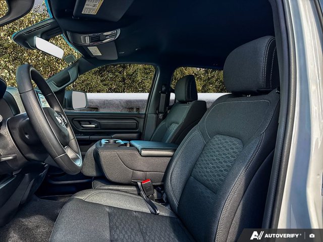 2027 RAM 1500 Rebel, silber, 5 km, Import Kanada — Foto 13 z 20
